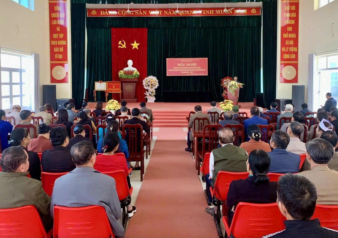 Ảnh: tại hội nghị chuyên đề